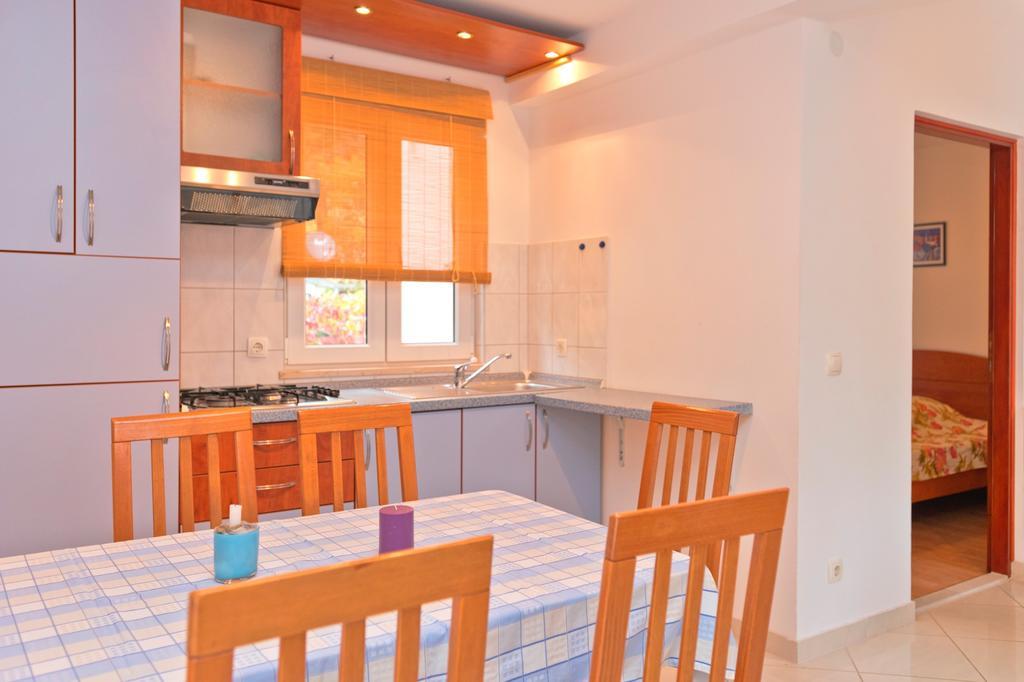 Apartments Nautic Zavala Luaran gambar